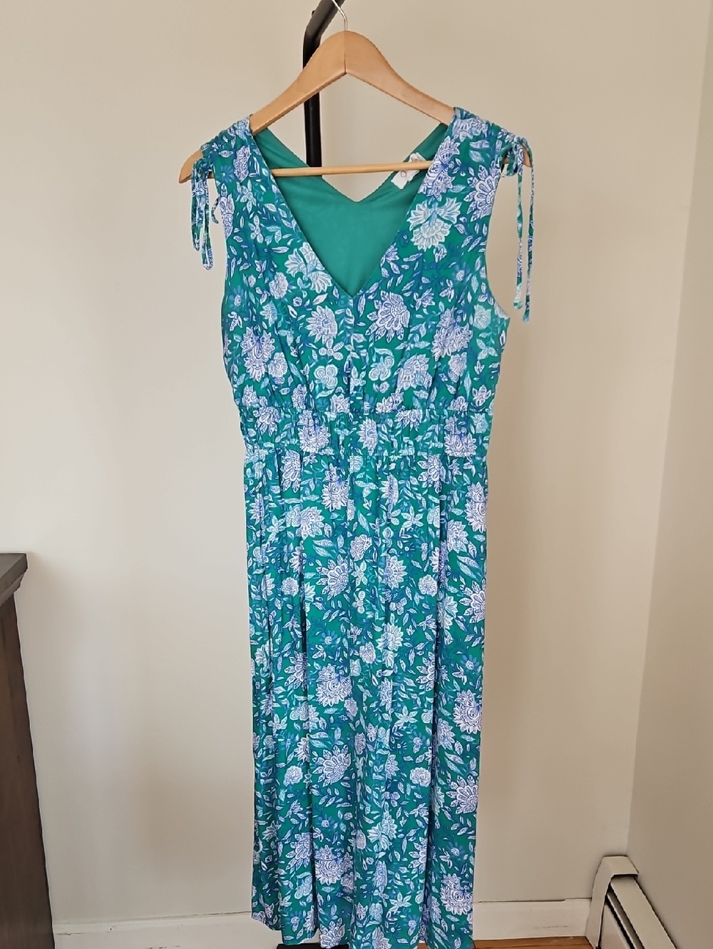 Green Floral Maxi Dress with Tie-Shoulder Details